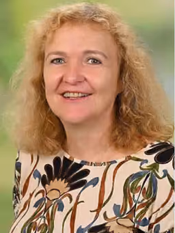 Porträt von Sabine Battisti